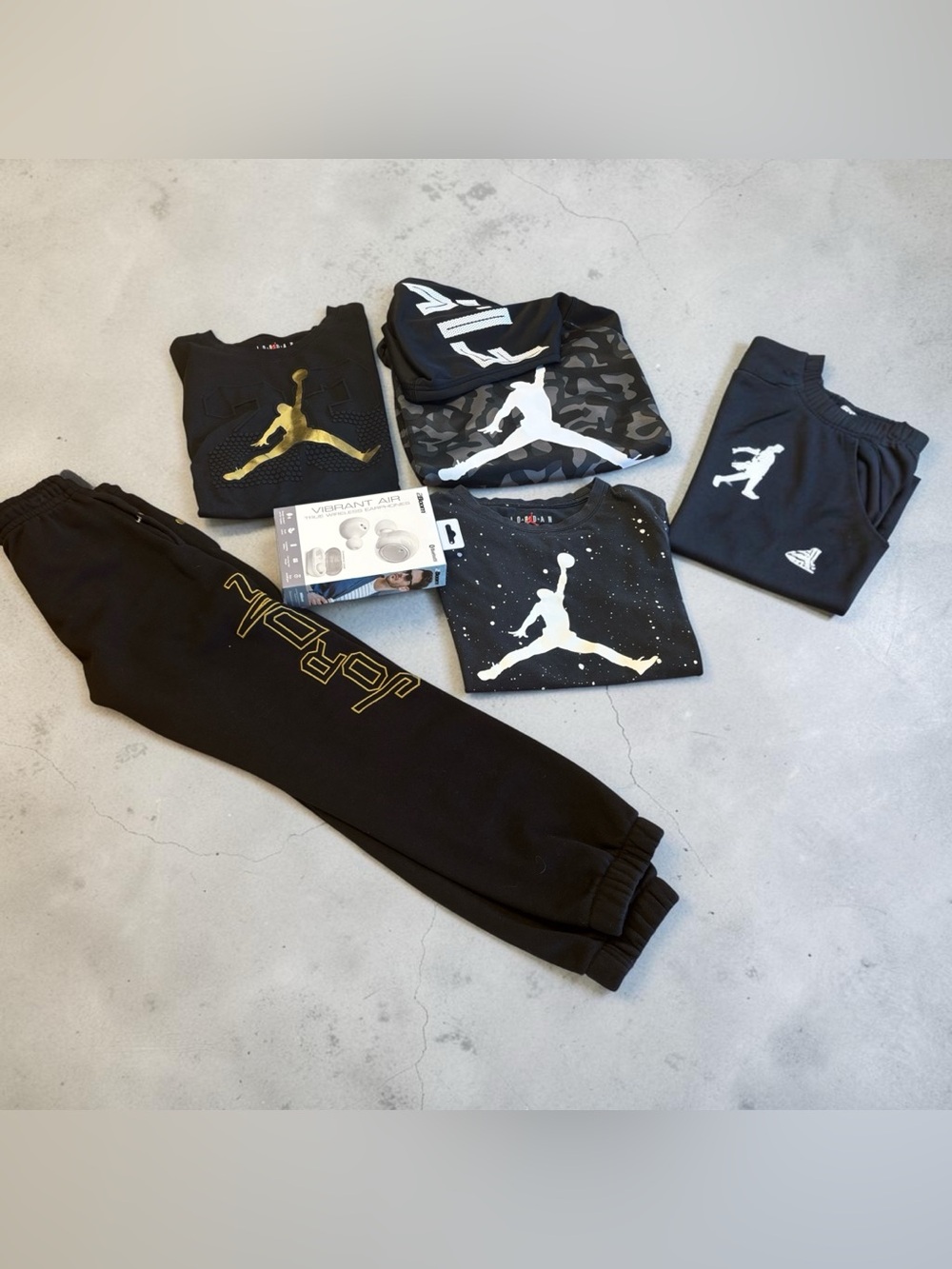 Jordan Black Hoodie, Sweatshirts & Joggers Set with Gold and White Accents